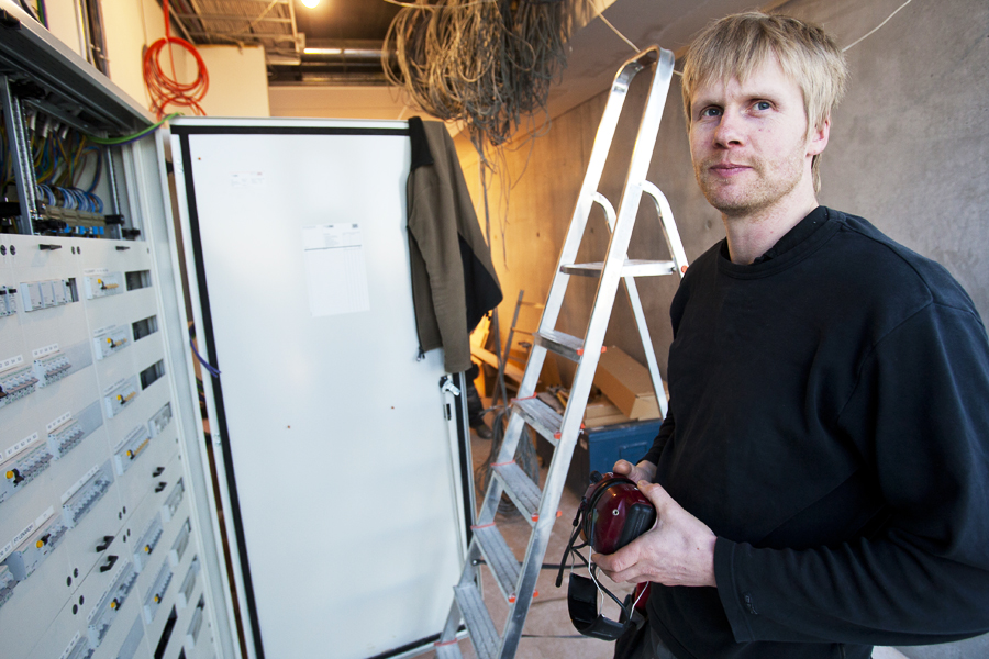 Verkefni Rafís nr. 12